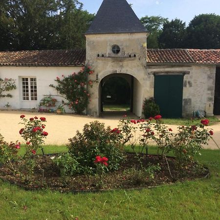 Bed and Breakfast Le Logis Du Plessis Chaniers Екстер'єр фото
