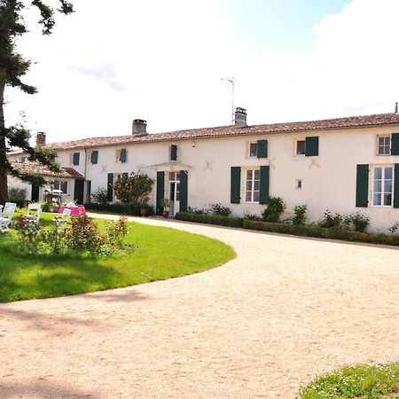 Bed and Breakfast Le Logis Du Plessis Chaniers Екстер'єр фото