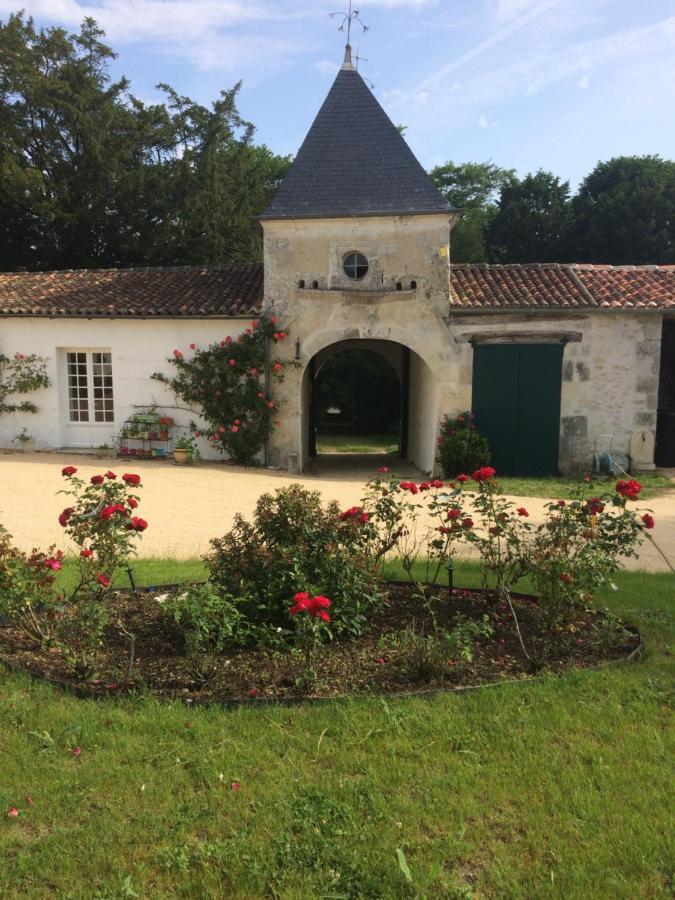 Bed and Breakfast Le Logis Du Plessis Chaniers Екстер'єр фото