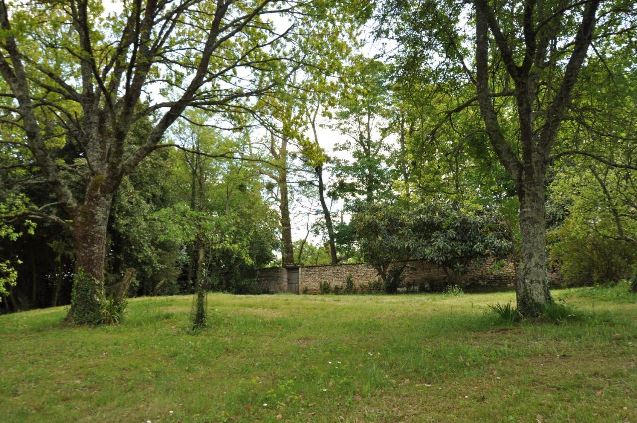 Bed and Breakfast Le Logis Du Plessis Chaniers Екстер'єр фото