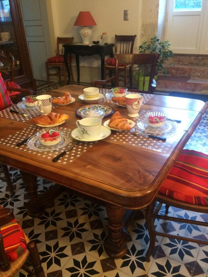 Bed and Breakfast Le Logis Du Plessis Chaniers Екстер'єр фото